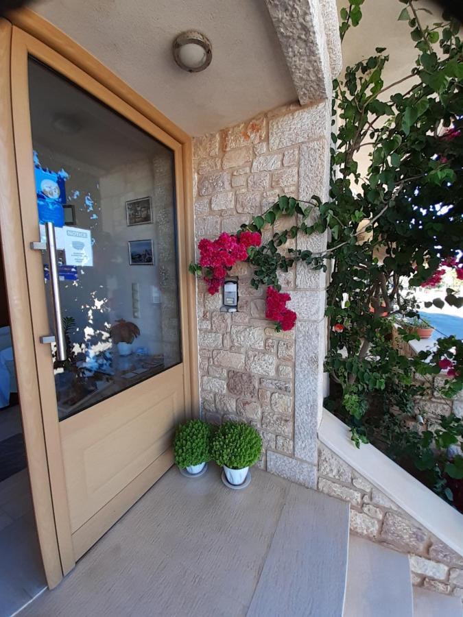 Kritikos Rooms Monemvasía Dış mekan fotoğraf