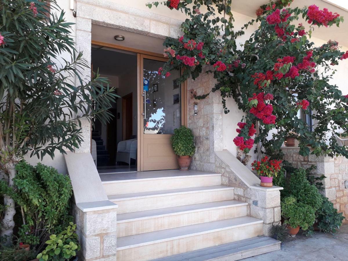 Kritikos Rooms Monemvasía Dış mekan fotoğraf